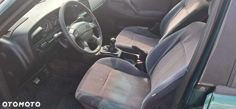 Volkswagen Passat 1.9 TDI - 7