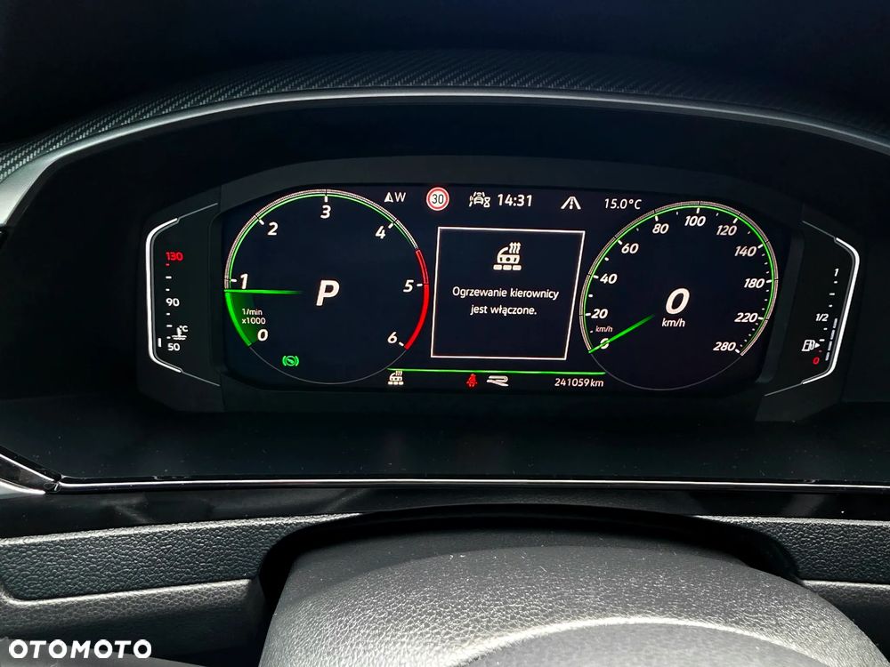 Volkswagen Arteon 2.0 TDI SCR 4Motion DSG R-Line - 31