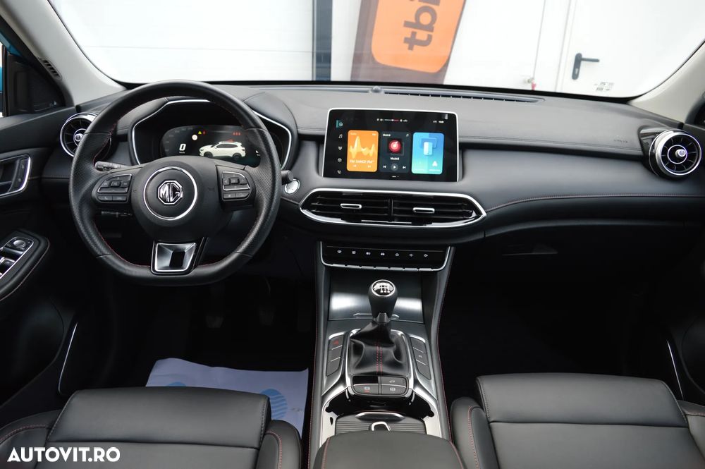 MG HS 1.5 T-GDi 6MT Explore - 11