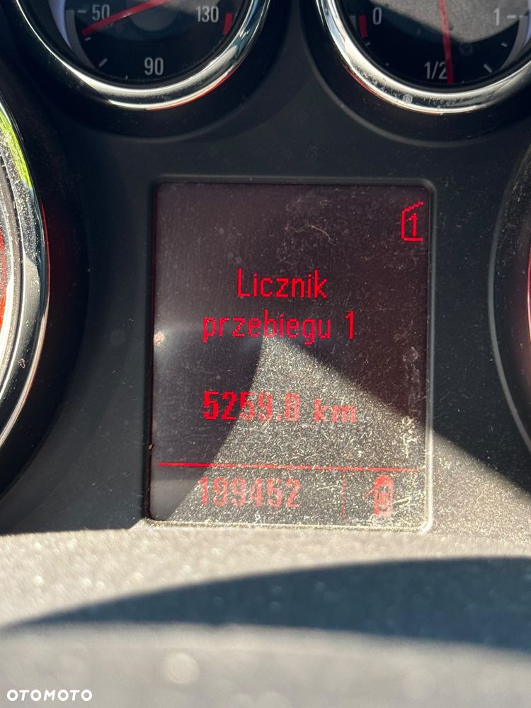 Opel Astra 1.6 T 111 - 12