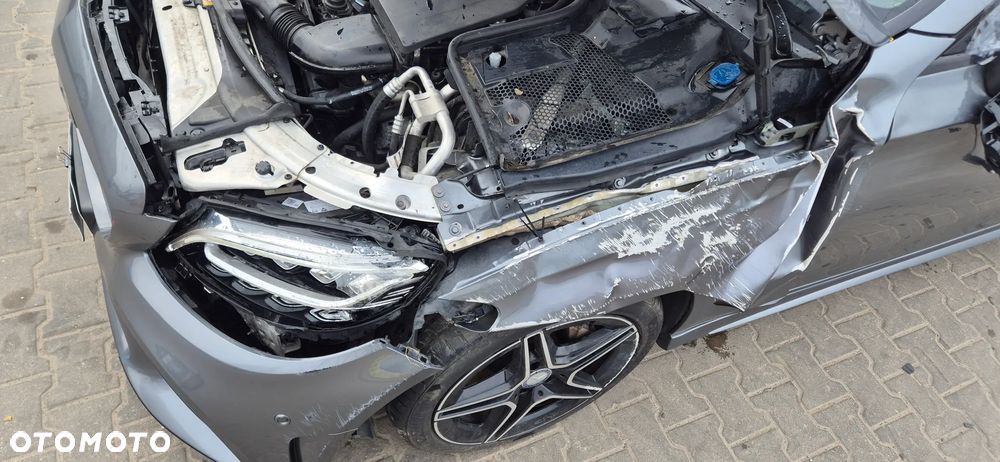 Mercedes-Benz Klasa C 220 d 9G-TRONIC - 17