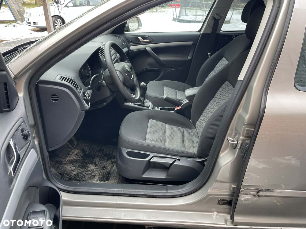 Skoda Octavia 1.4 TSI Active - 9