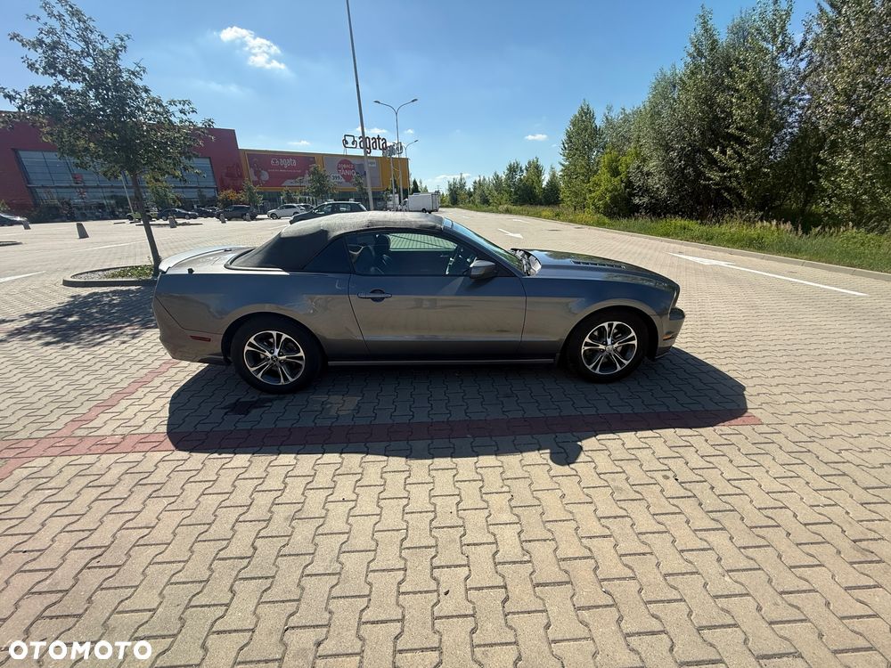 Ford Mustang 3.7 V6 - 8