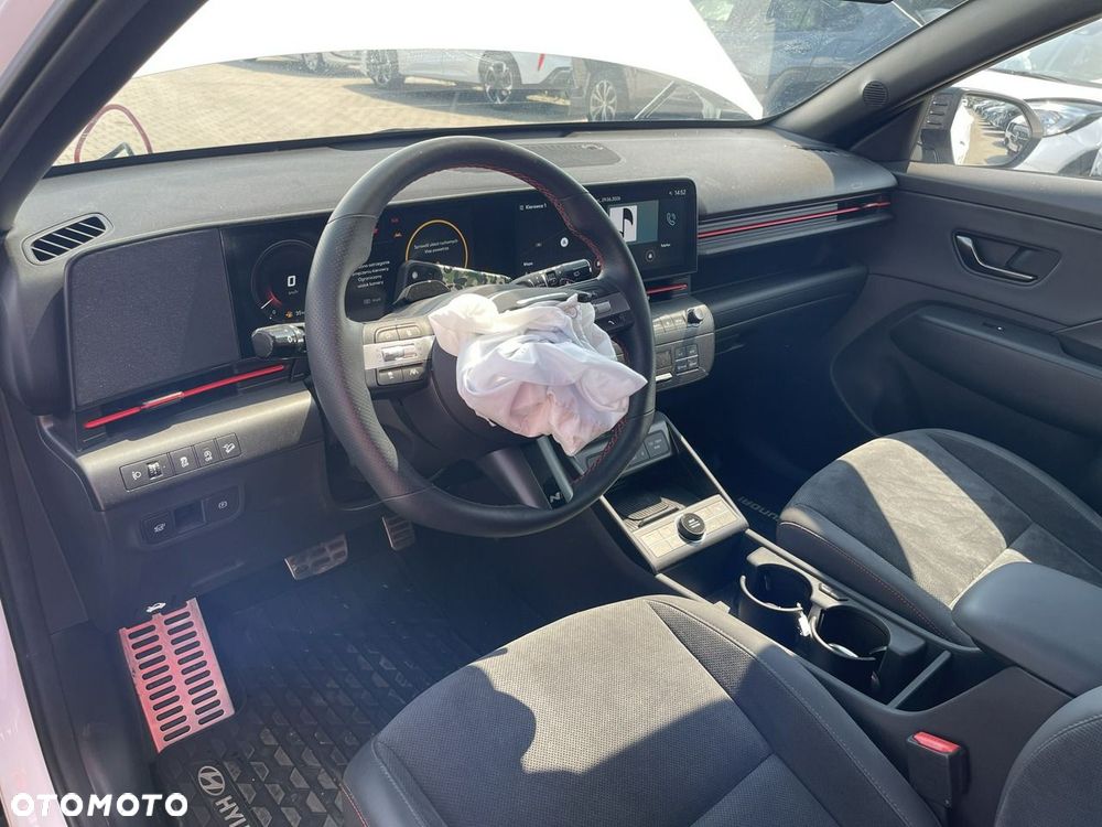 Hyundai Kona - 12