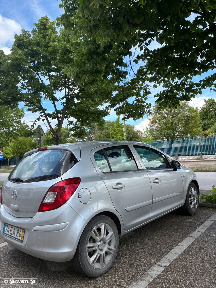 Opel Corsa 1.2 Enjoy - 3