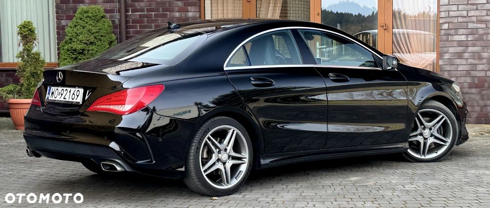Mercedes-Benz CLA 180 7G-DCT AMG Line - 25