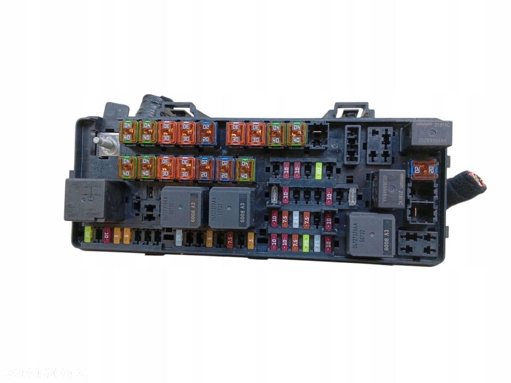 SKRZYNKA BEZPIECZNIKÓW MASERATI GHIBLI III (2013-2017) 3.0 D 250KM 670030528 - 1