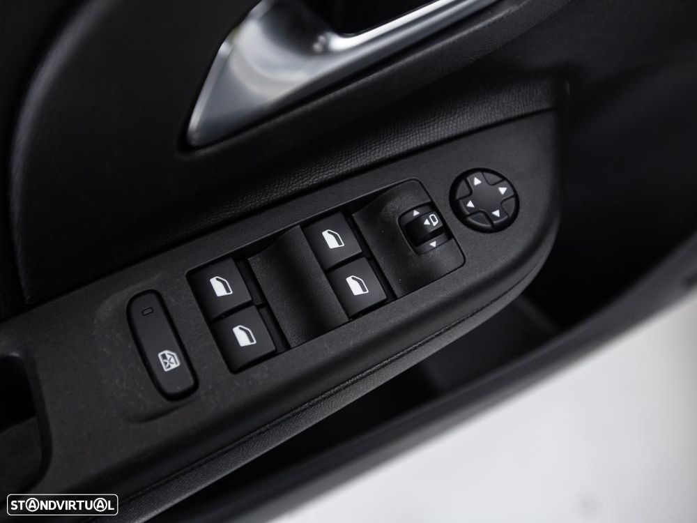 Opel Corsa-e GS - 13