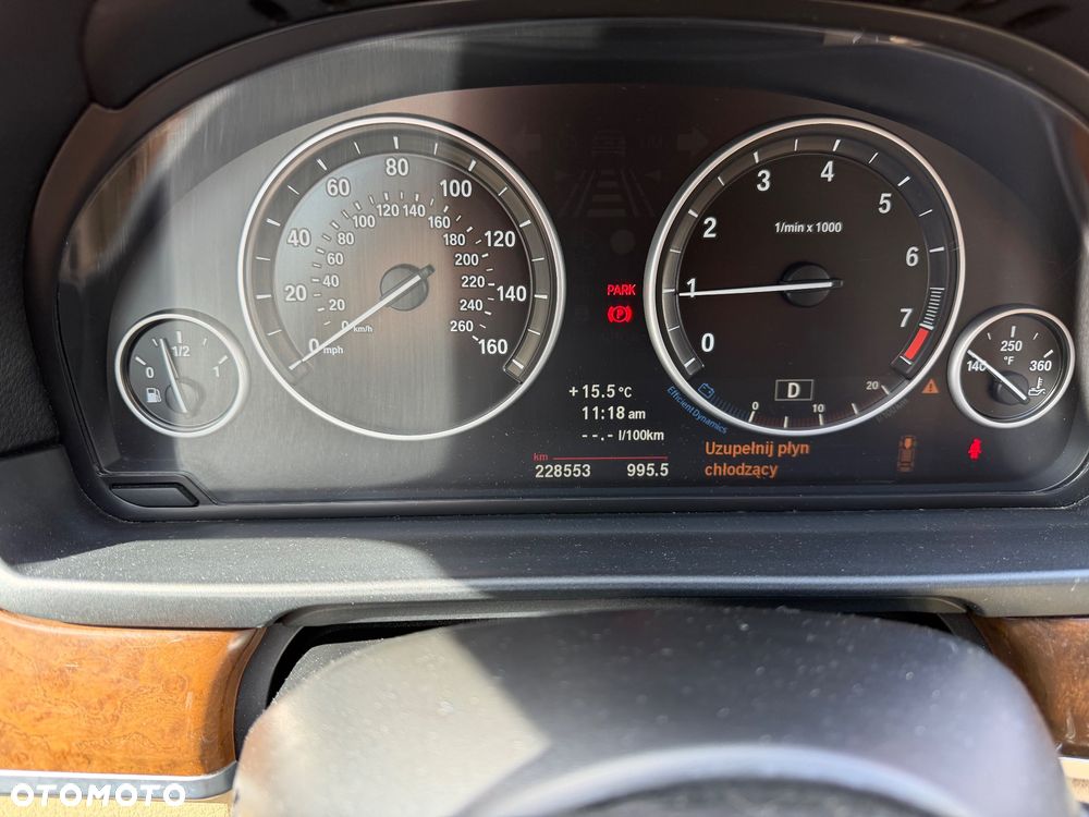BMW Seria 5 528i xDrive Modern Line - 12