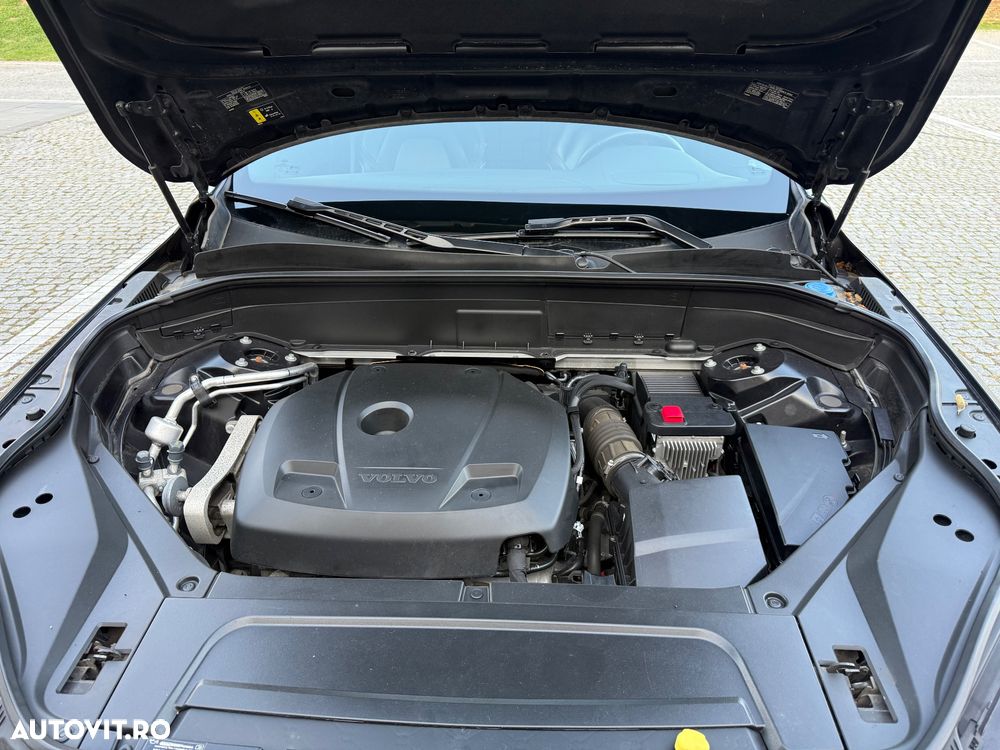 Volvo XC 90 T6 AWD Geartronic RDesign - 13