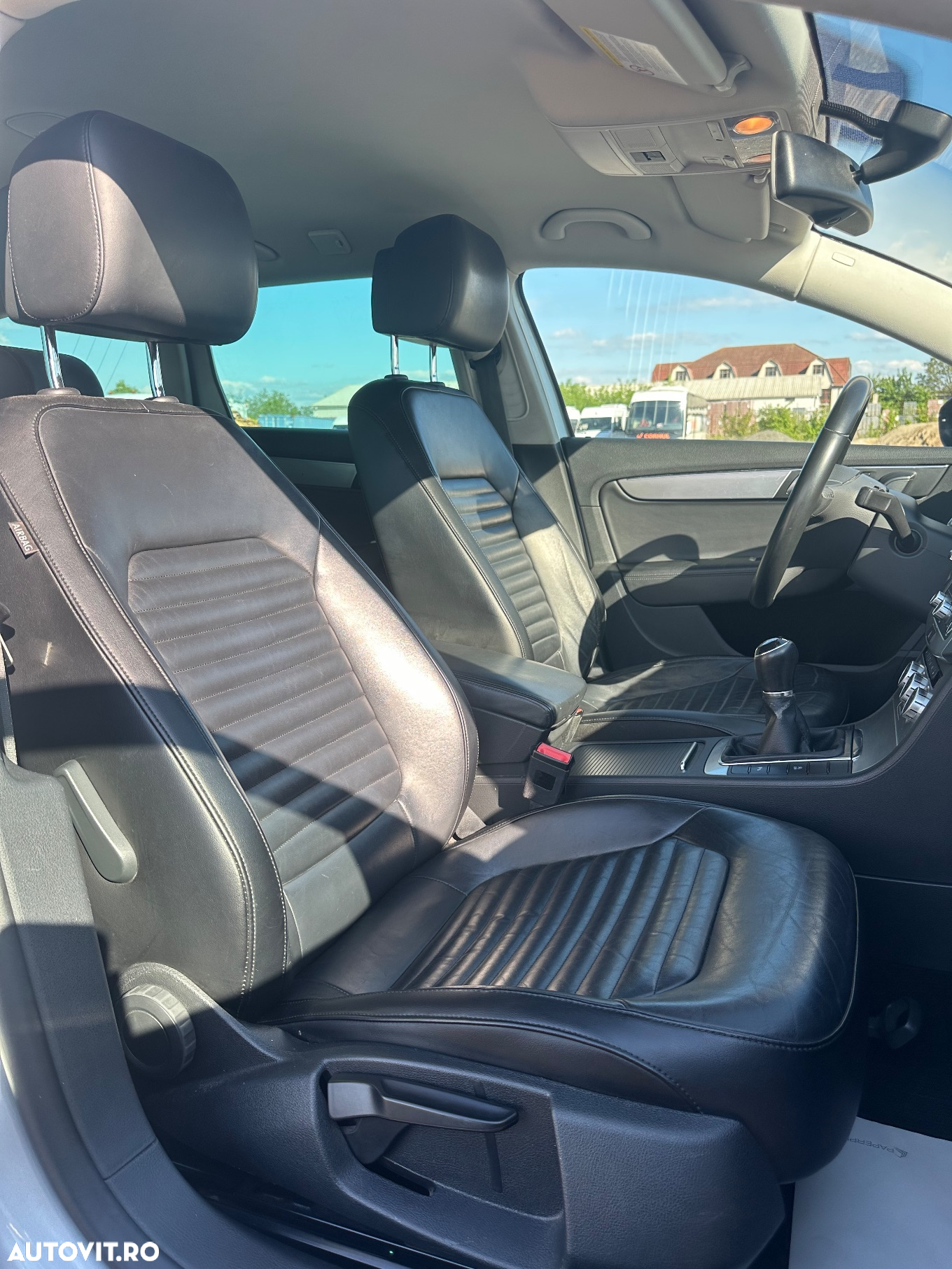 Volkswagen Passat 2.0 TDI BlueMotion Technology Highline - 16