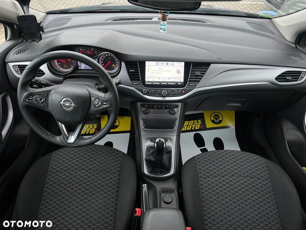 Opel Astra - 11