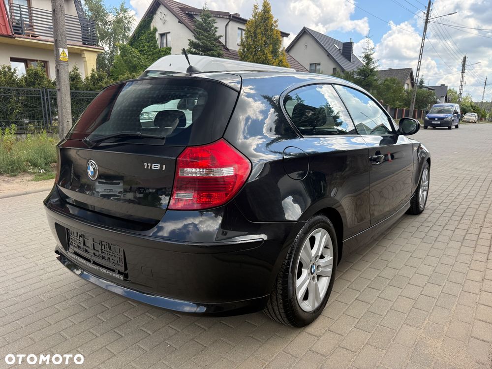 BMW Seria 1 118i - 3