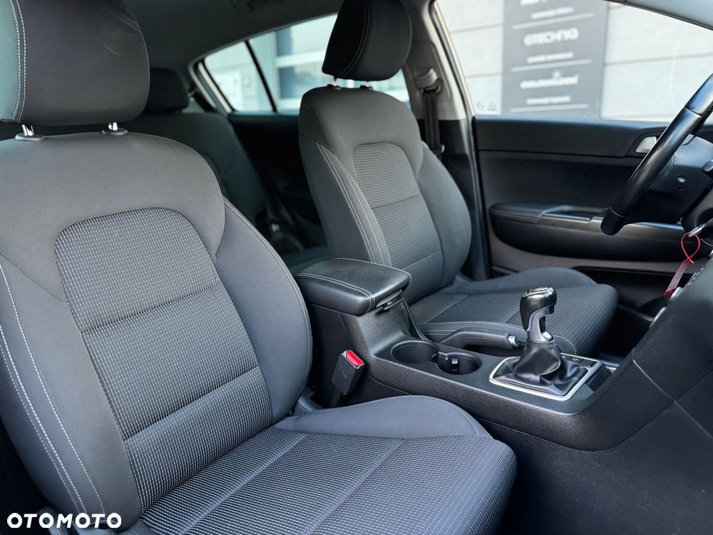 Kia Sportage 1.6 GDI Business Line 2WD - 19