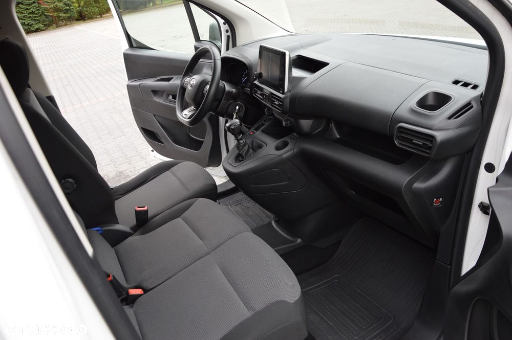 Toyota PROACE CITY LONG XL - 24