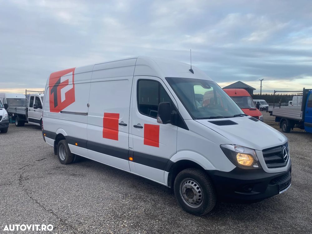 Mercedes-Benz Sprinter - 1