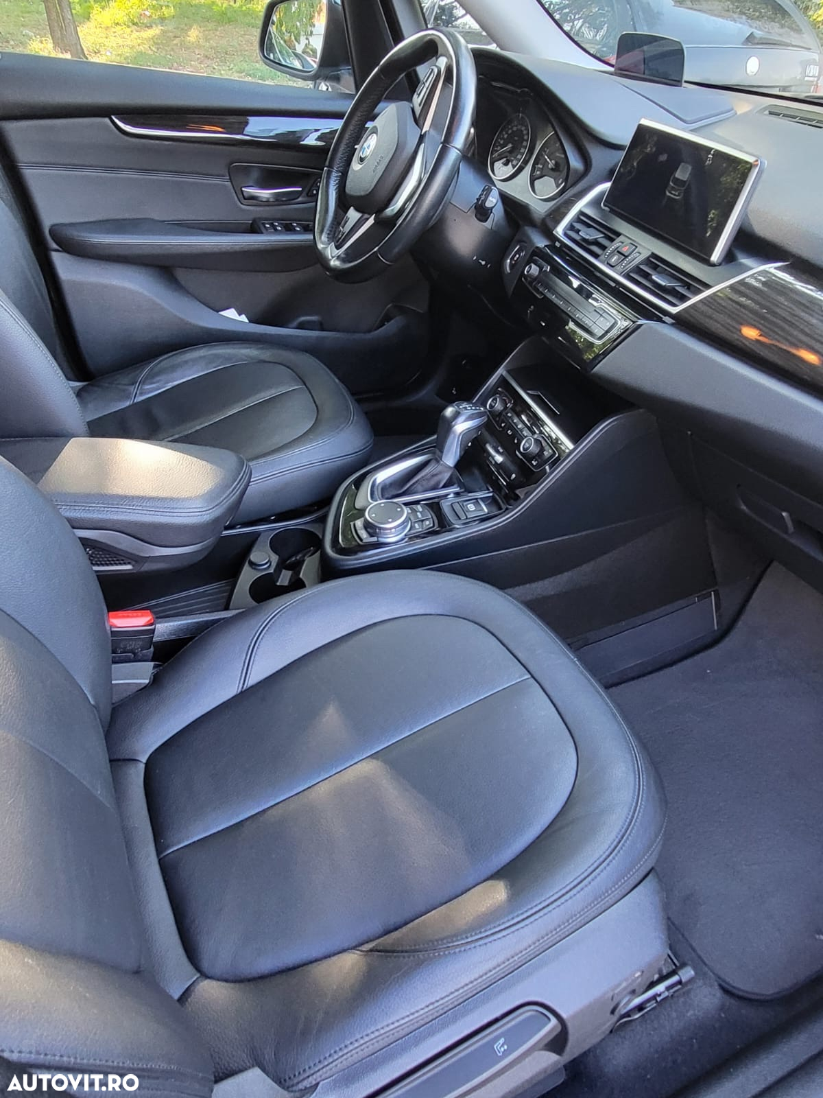 BMW Seria 2 220d xDrive AT Advantage - 9