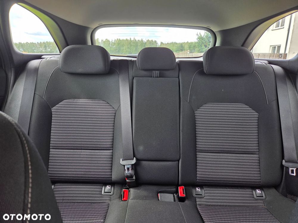 Kia Ceed 1.5 T-GDI M - 12