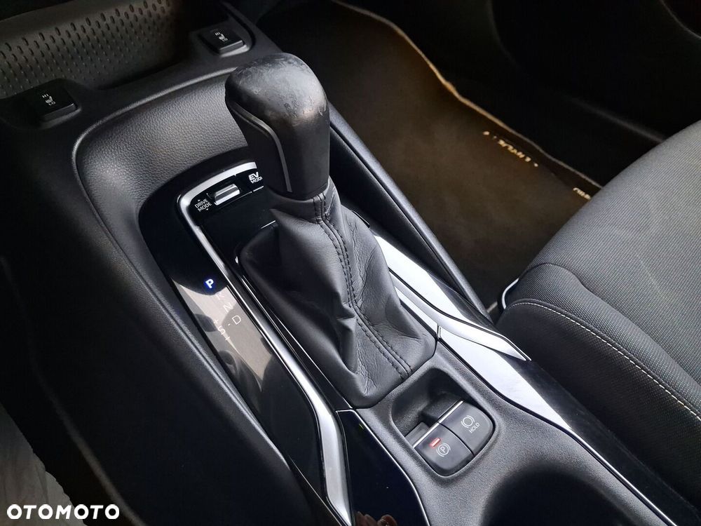 Toyota Corolla 2.0 Hybrid Comfort - 25
