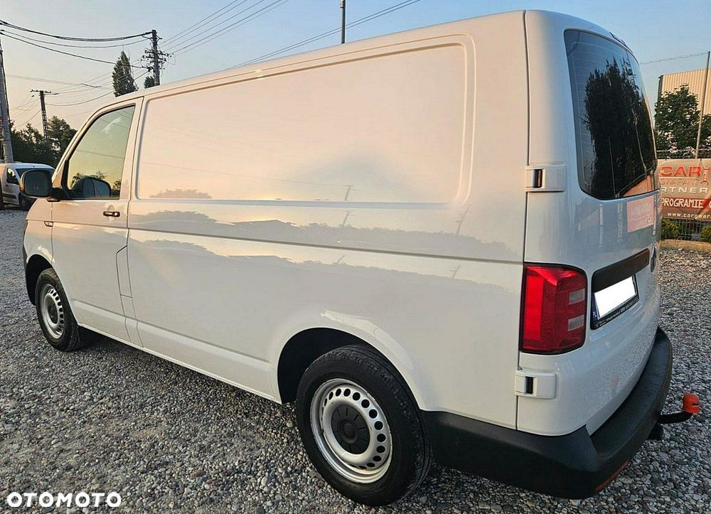 Volkswagen Transporter - 2