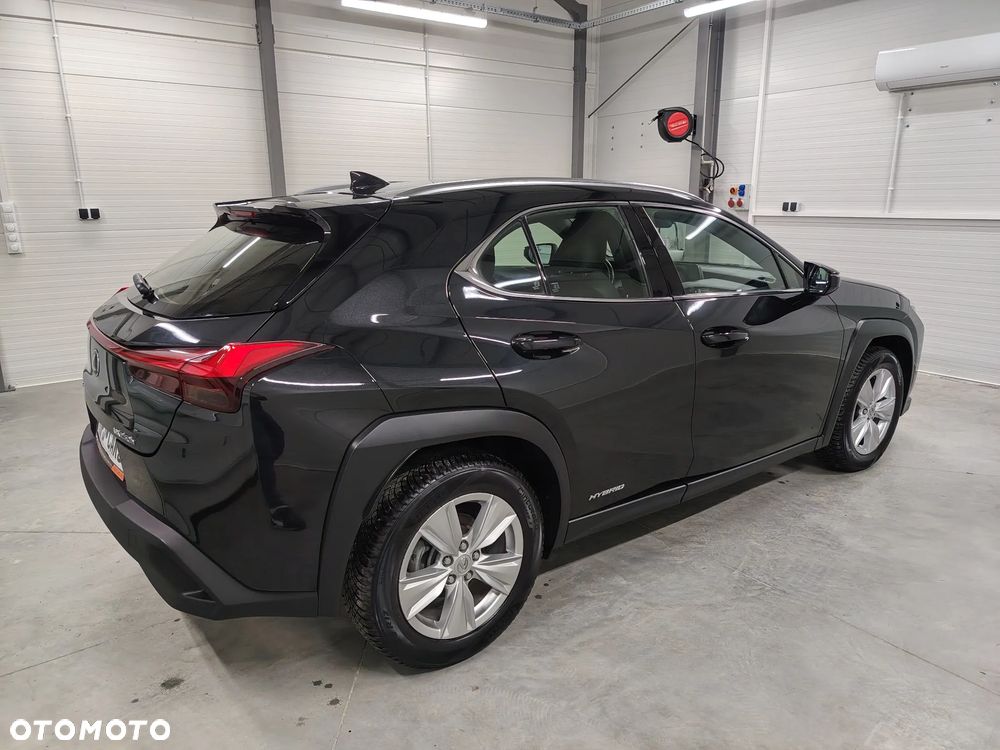 Lexus UX 250h Elegance 2WD - 13