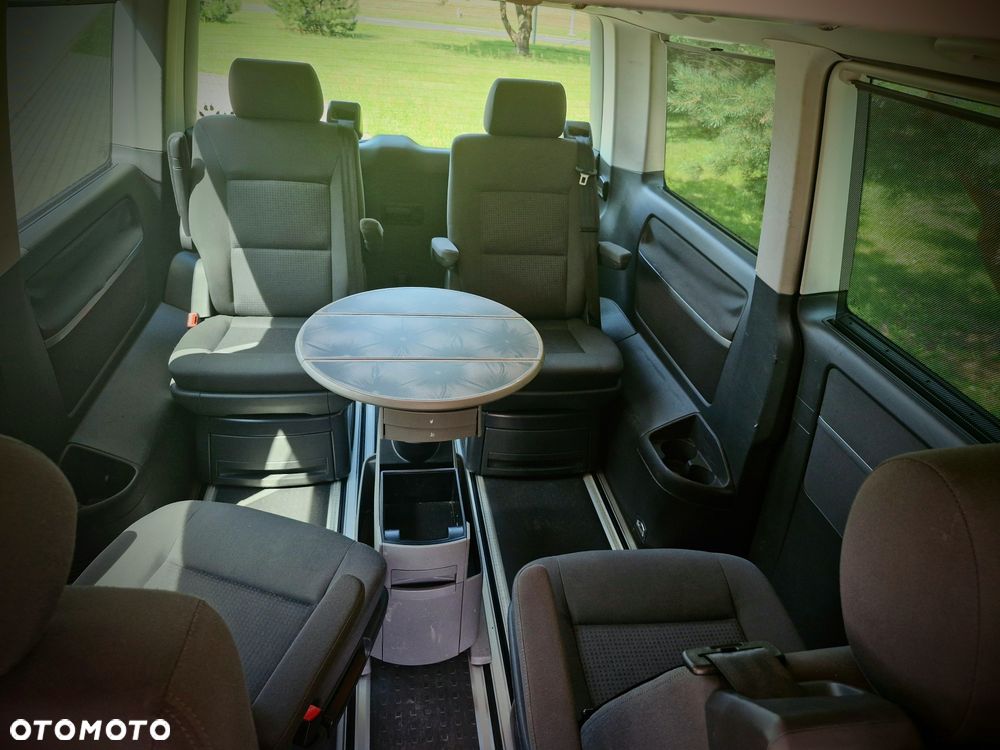 Volkswagen Multivan - 6