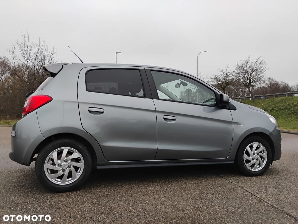 Mitsubishi Space Star 1.2 Clear Tec CVT Edition+ - 4