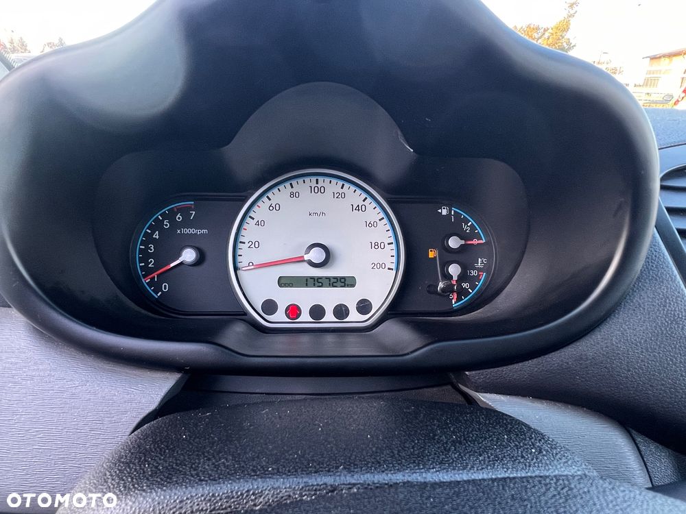 Hyundai i10 1.1 Comfort - 12