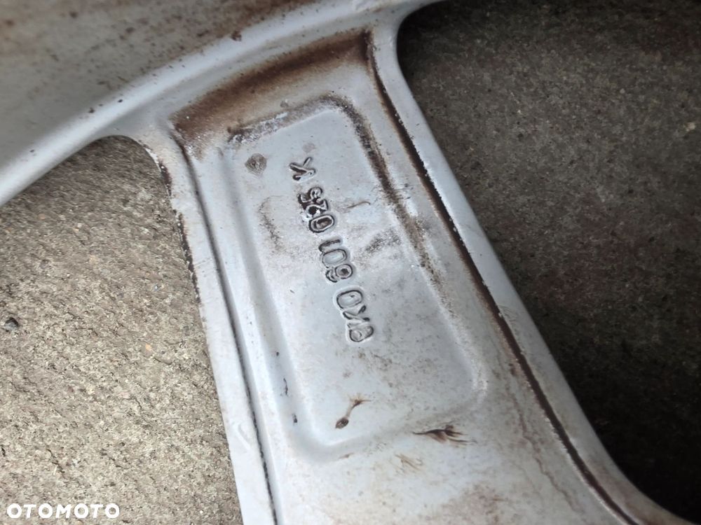 FELGA ALUMINIOWA AUDI A4 A5 A6 VW SEAT 7.5 J R17 ET 45 8K0601025K S2/26 OK - 7