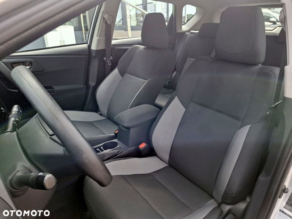 Toyota Auris 1.33 VVT-i Active - 12