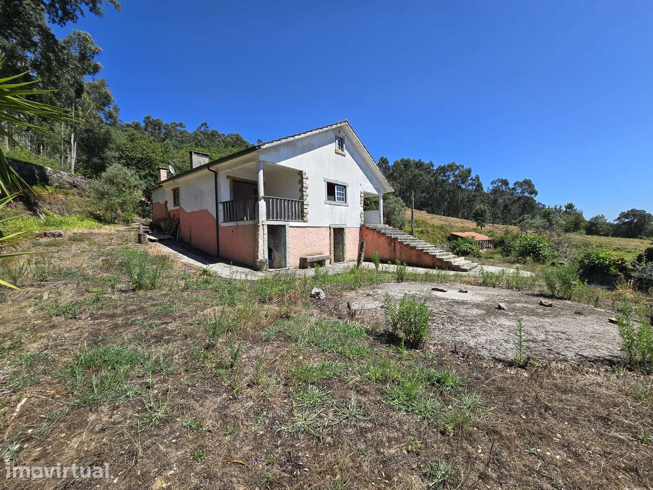 Propriedade em área rural com excelentes acessos - Grande imagem: 2/20