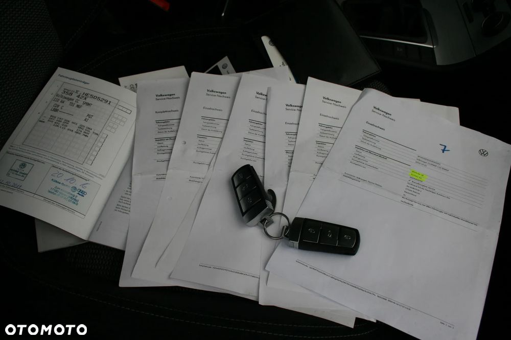 Volkswagen Passat CC - 22