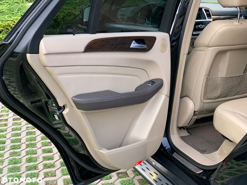 Mercedes-Benz ML 350 BlueTEC 4MATIC 7G-TRONIC - 26