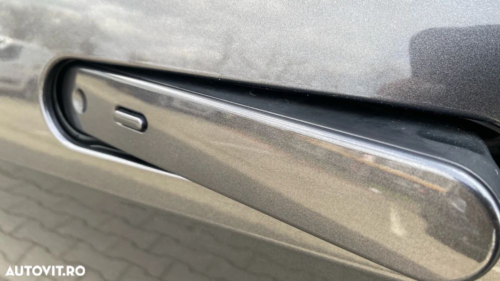 Toyota C-HR 2.0 HEV 197 CP 4x2 CVT Dynamic - 20