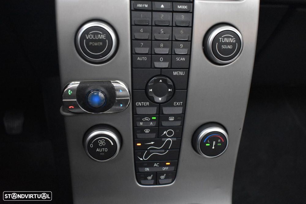 Volvo C70 2.4 D5 Momentum - 40