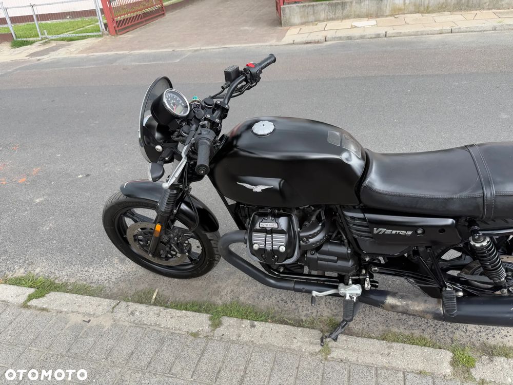 Moto Guzzi V7 - 7