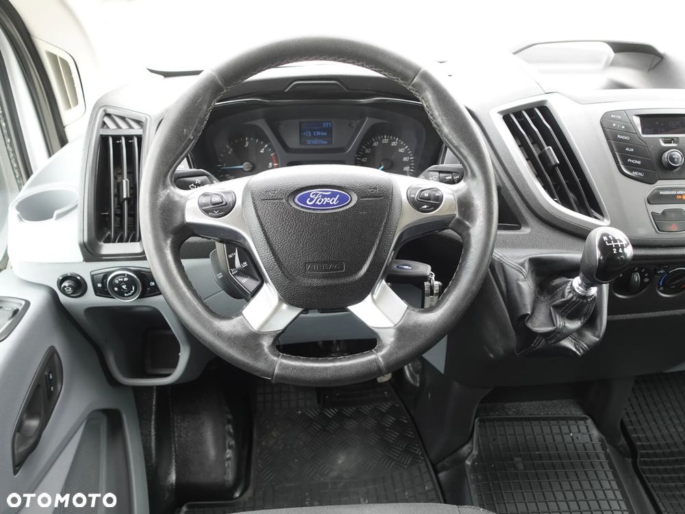 Ford Transit - 23
