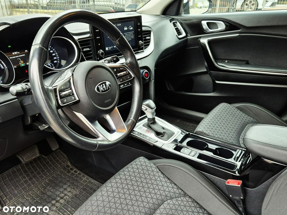 Kia Ceed 1.6 GDI PHEV L Business Line DCT - 10