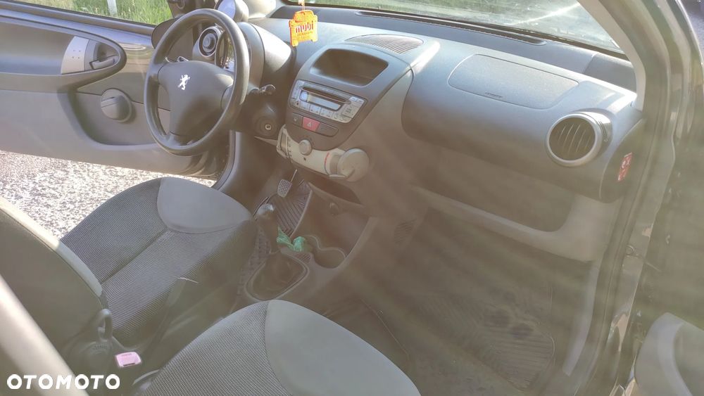 Peugeot 107 - 11
