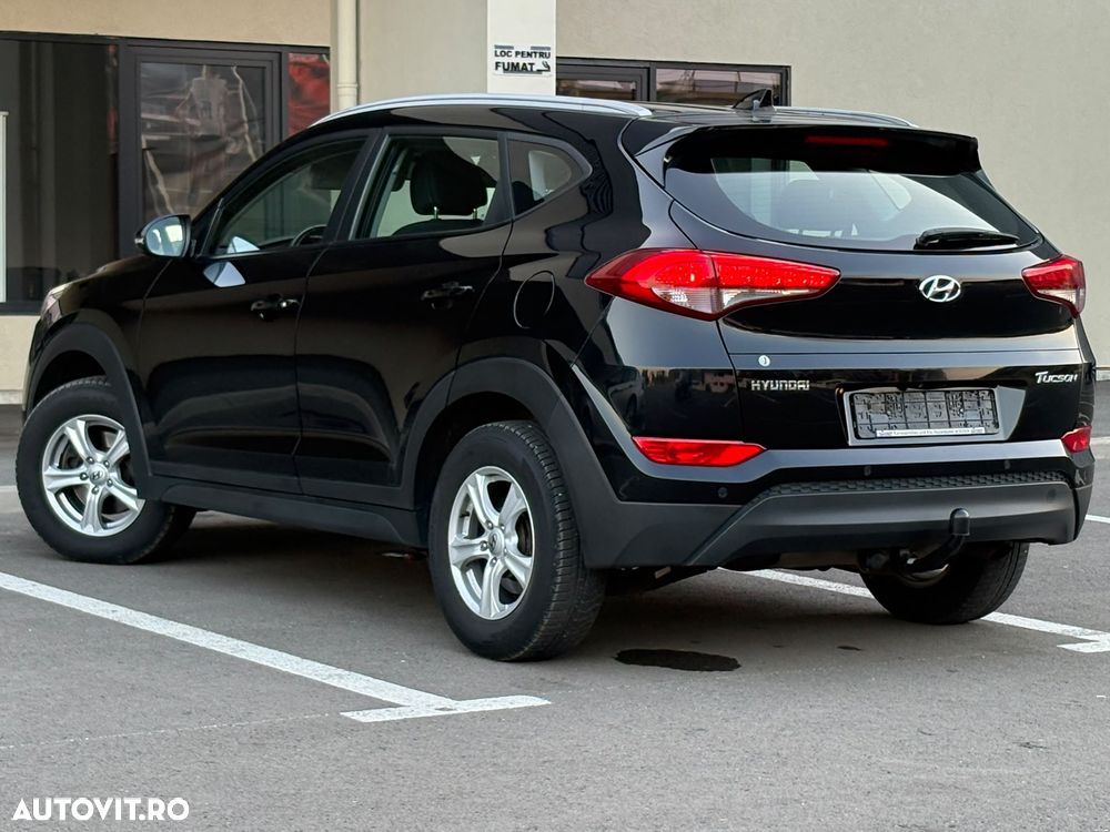 Hyundai Tucson blue 1.7 CRDi 2WD Style - 9