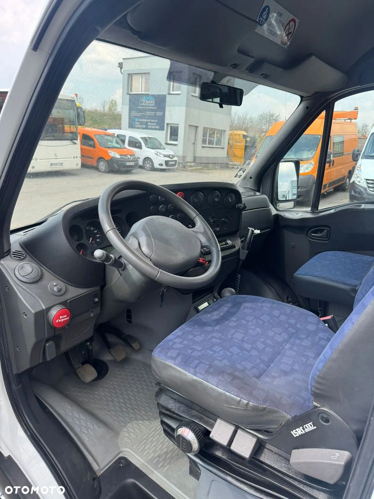 Irisbus Iveco Daily Klima Tylko 157 tyś km z Wojska Francuskiego 17 Osobowy - 13