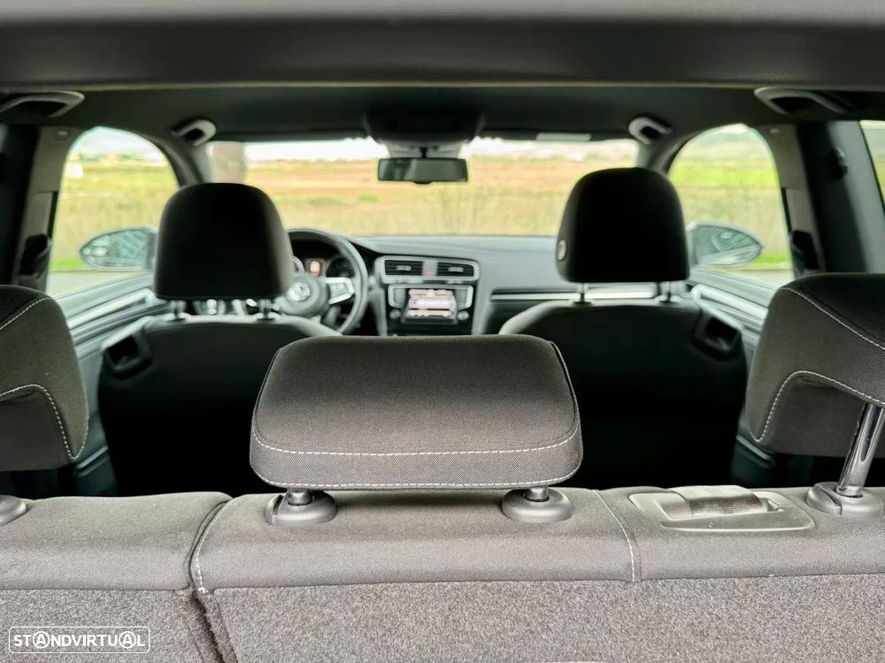 VW Golf 2.0 TDI GTD DSG - 12