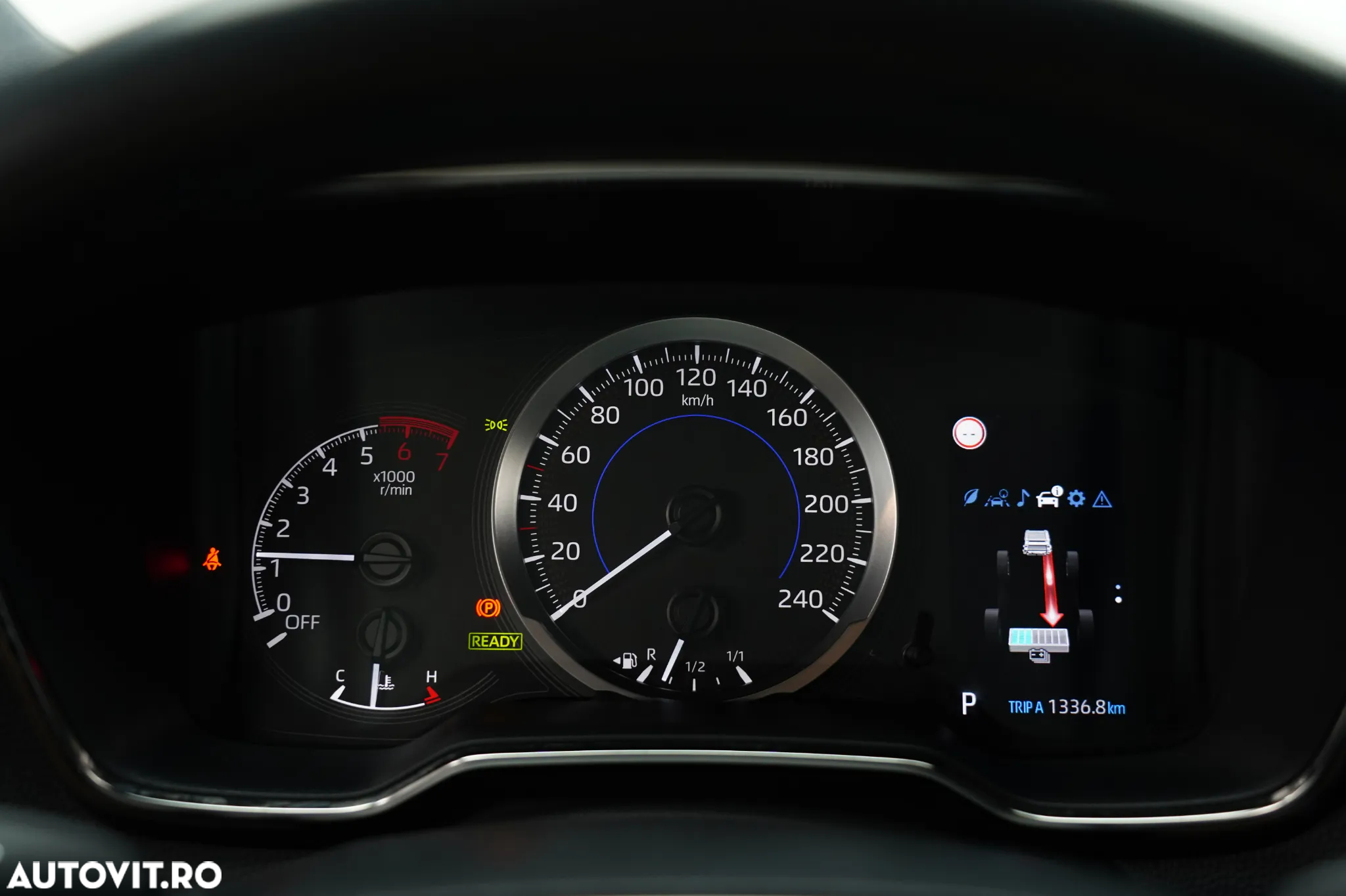 Toyota Corolla 1.8 HSD Dynamic - 27