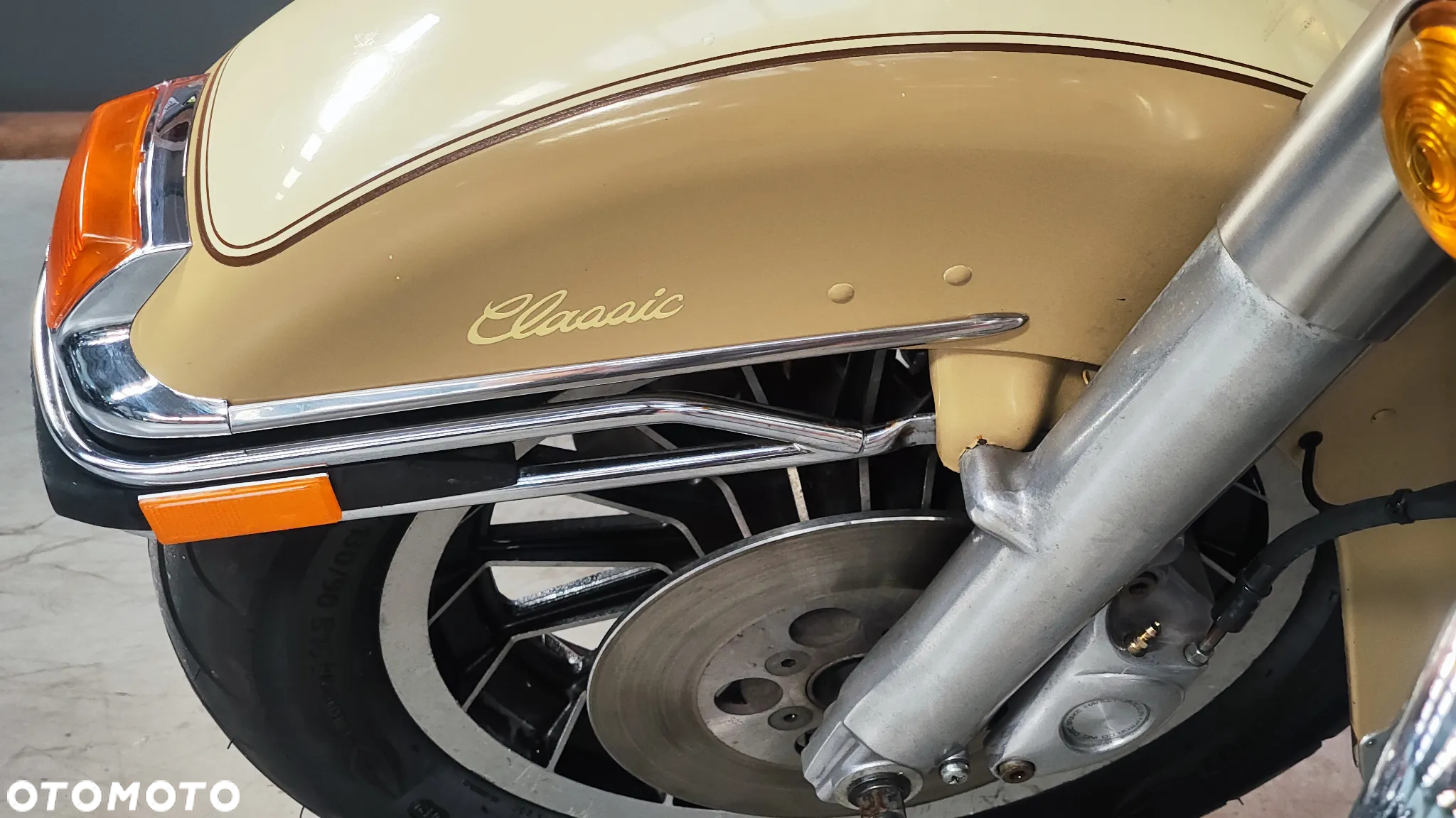 Harley-Davidson FLH Electra Glide - 17