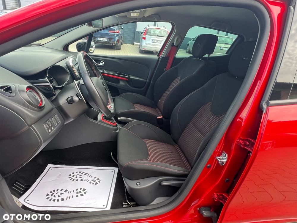 Renault Clio - 11