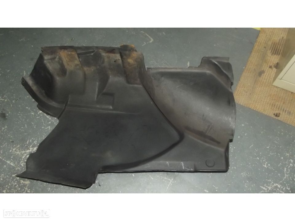 Mercedes w 123 limosine quartelas da mala em bom estado - 2