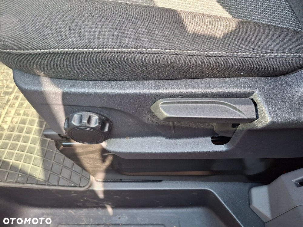 Volkswagen Transporter - 34