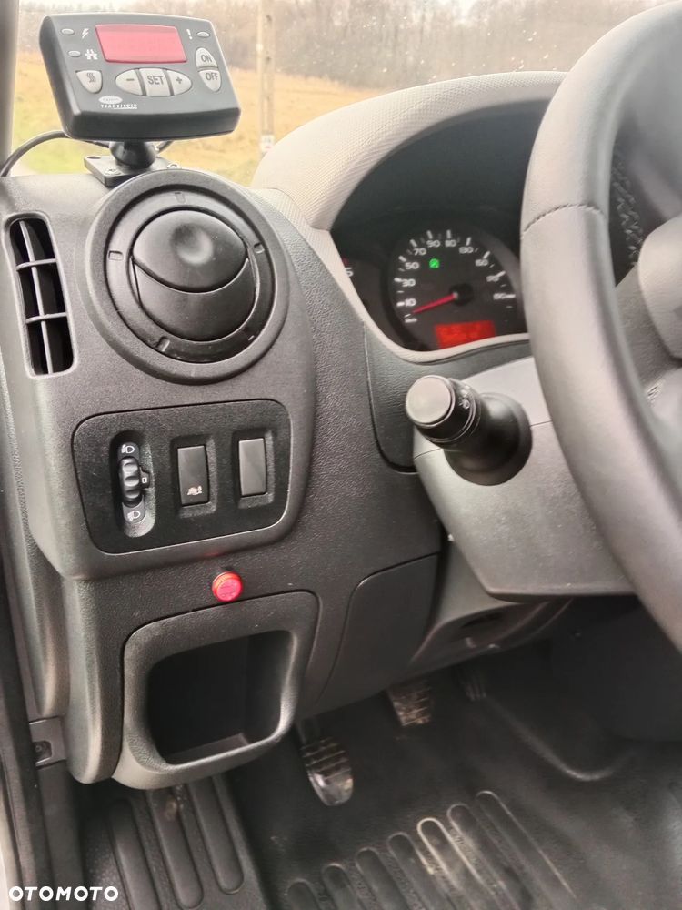 Renault Master - 25