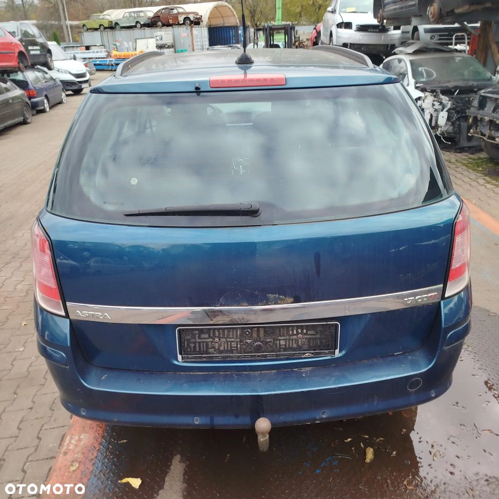 Opel Astra H na części. - 10
