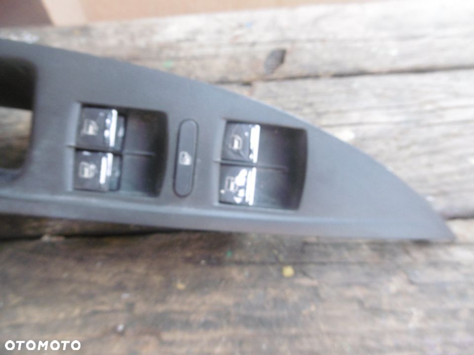 Przełącznik panel szyb lewy przód SEAT ALTEA K4959857 EUROPA - 4